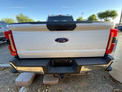 Used 2023 Ford F350 XLT w/ 360-Degree Camera Package AWD/4WD image 3