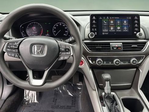 Used 2020 Honda Accord EX image 9
