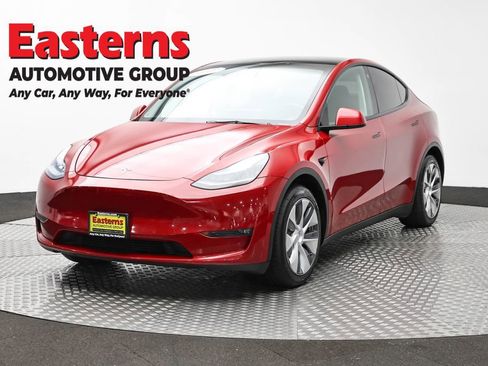 Used 2021 Tesla Model Y Long Range AWD/4WD image 1