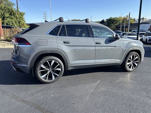 New 2025 Volkswagen Atlas Cross Sport SEL Premium R-Line image 4