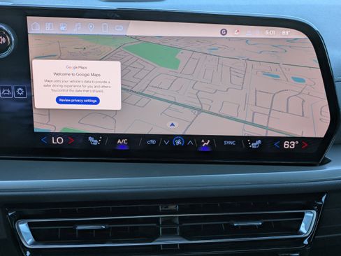 New 2025 Chevrolet Traverse LT w/ Enhanced Driving Package image 13