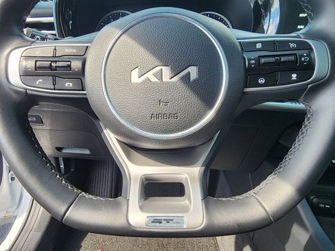 Used 2023 Kia K5 GT-Line image 26