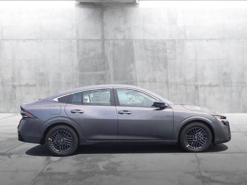 New 2026 Nissan Sentra SV w/ SV Convenience Package FWD image 5