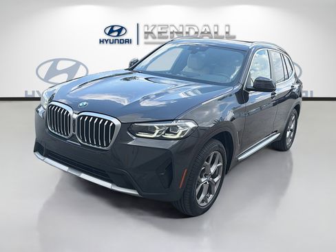 Used 2023 BMW X3 xDrive30i w/ Premium Package w/ZPA AWD/4WD image 3