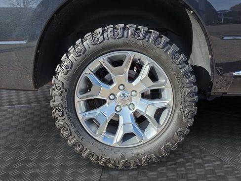 Used 2017 RAM 1500 Limited image 39