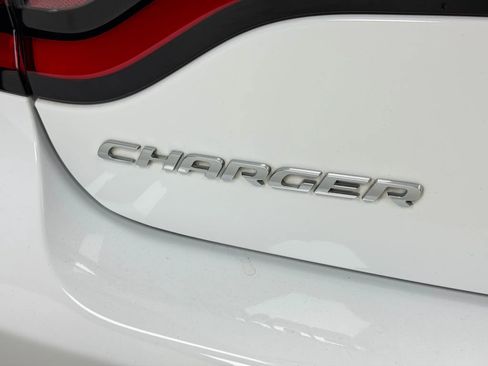 Used 2016 Dodge Charger R/T w/ Navigation & Travel Group RWD image 11