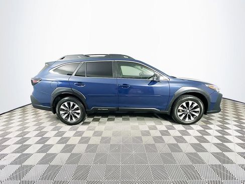 Used 2023 Subaru Outback Limited XT AWD/4WD image 11