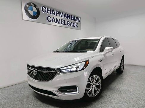 Used 2021 Buick Enclave Avenir w/ Avenir Technology Package FWD image 1