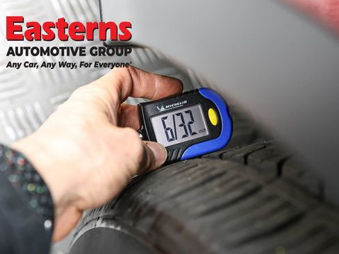 Used 2021 Tesla Model Y Long Range image 25