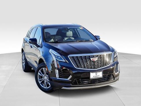 Used 2023 Cadillac XT5 Premium Luxury AWD/4WD image 2