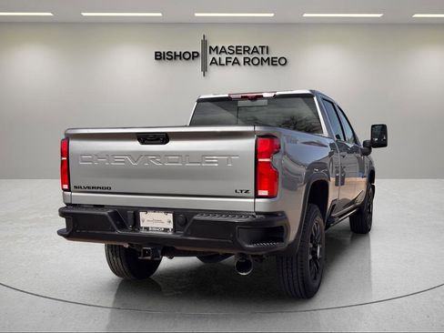 Used 2025 Chevrolet Silverado 2500 LTZ w/ LTZ Plus Package image 7