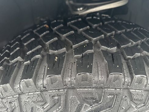 Used 2023 Ford Bronco Wildtrak image 10