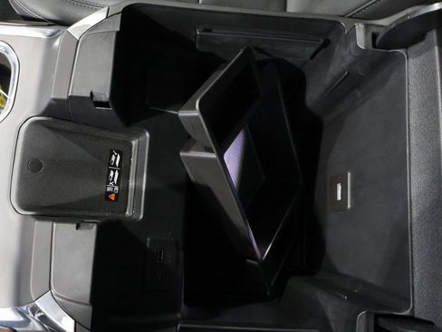 Used 2023 GMC Sierra 1500 SLT w/ SLT Premium Plus Package image 39