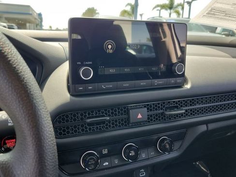 Used 2023 Honda HR-V LX image 25