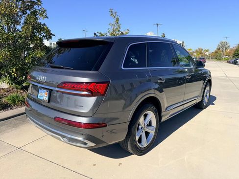 Used 2023 Audi Q7 Premium Plus image 3