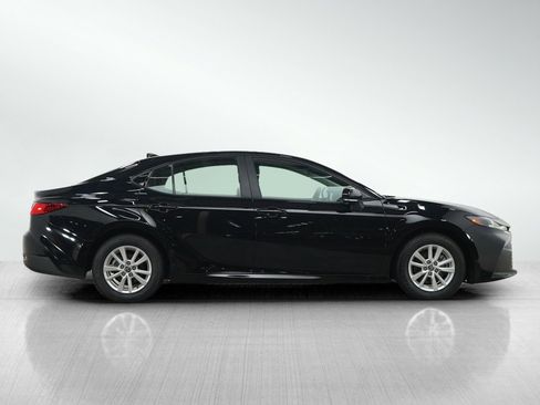 Used 2026 Toyota Camry LE FWD image 6