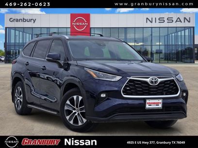 Used 2021 Toyota Highlander XLE