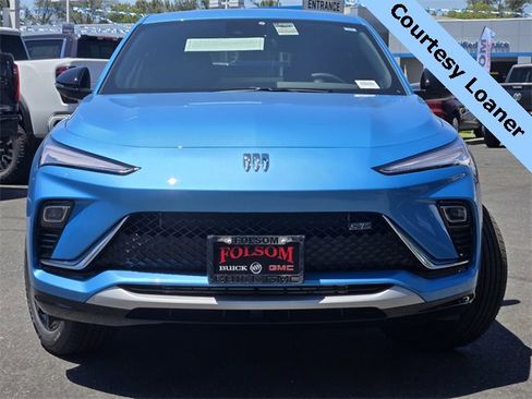 New 2025 Buick Envista Sport Touring w/ Advanced Safety Package image 2