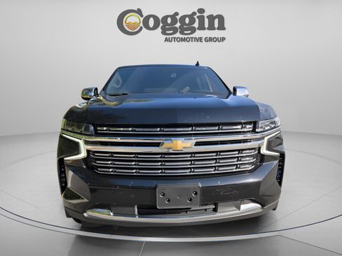 Used 2024 Chevrolet Suburban Premier AWD/4WD image 8