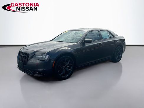Used 2023 Chrysler 300 S image 3