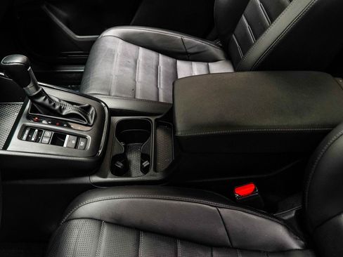 Used 2024 Honda CR-V EX-L image 16