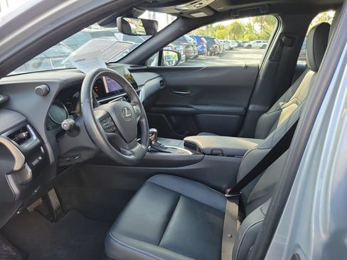 Used 2023 Lexus UX 250h FWD w/ Accessory Package (Z1) image 15