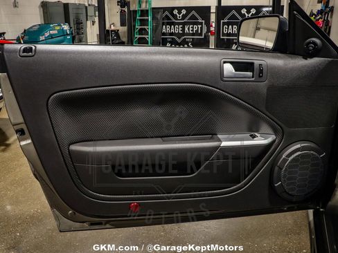 Used 2005 Ford Mustang GT image 92