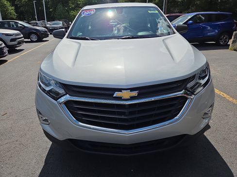 Used 2018 Chevrolet Equinox LS AWD/4WD image 8