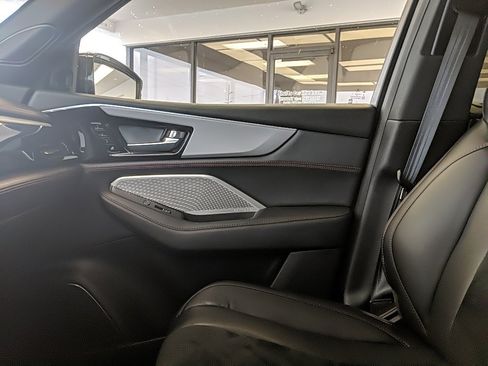 Used 2022 Acura MDX Type S image 31