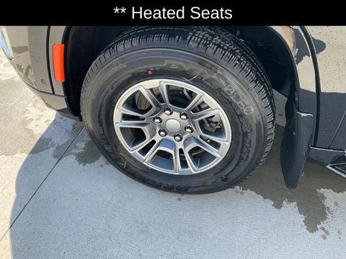 New 2024 Jeep Wagoneer 4WD w/ Convenience Group I image 13