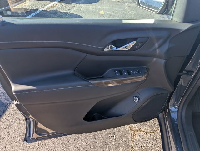 Used 2020 GMC Acadia SLE w/ Driver Convenience Package FWD image 10