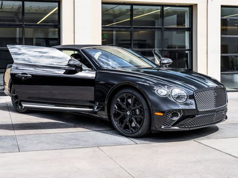 Used 2024 Bentley Continental GT Speed image 18