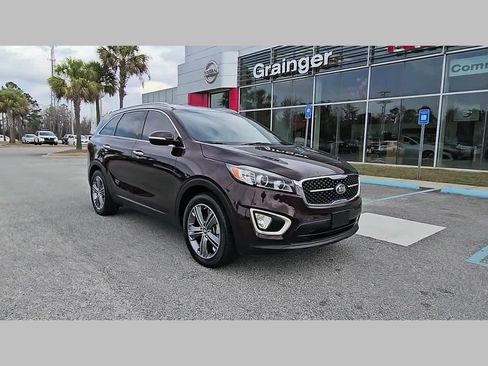 Used 2016 Kia Sorento LX w/ LX Convenience Package image 18
