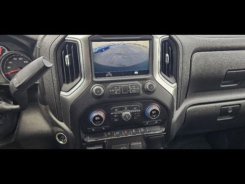 Used 2021 Chevrolet Silverado 1500 LT Trail Boss w/ Bed Protection Package image 15