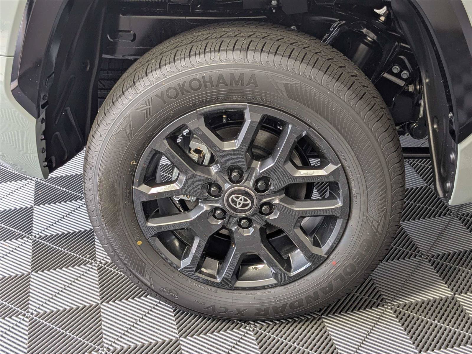 New 2026 Toyota Tundra Platinum AWD/4WD image 8