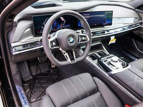 New 2025 BMW 760i xDrive image 10