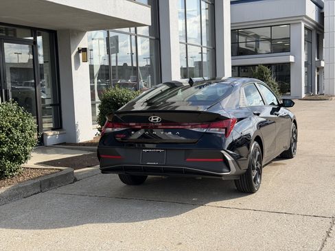 New 2026 Hyundai Elantra Sport FWD image 5