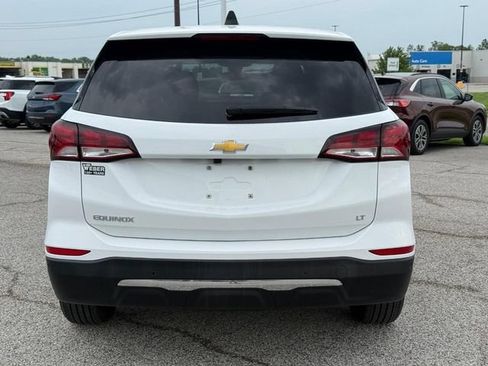 Used 2024 Chevrolet Equinox LT w/ LPO, Floor Liner Package FWD image 4