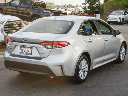 Certified 2025 Toyota Corolla LE w/ LE Premium Package image 4