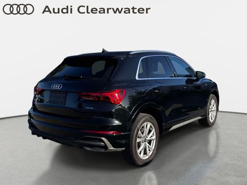 Used 2024 Audi Q3 2.0T Premium w/ Convenience Package AWD/4WD image 3