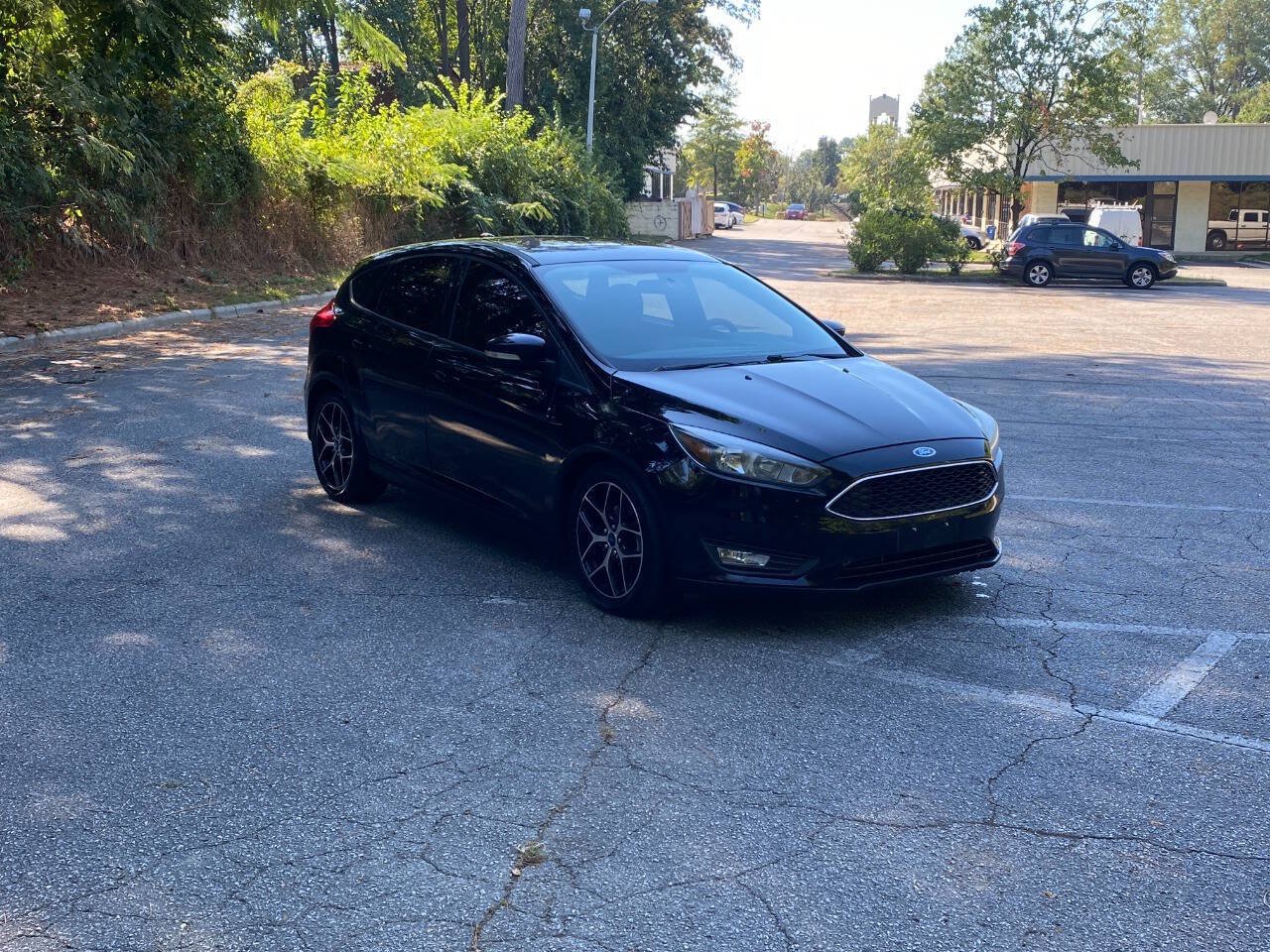 Used 2017 Ford Focus SEL FWD image 3