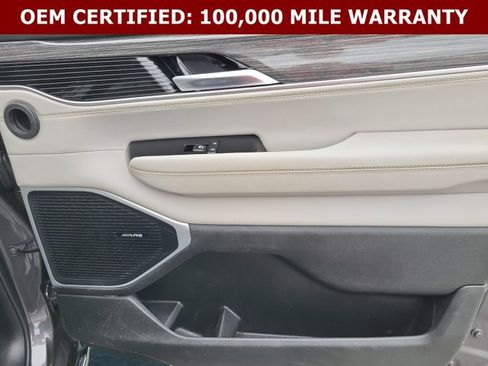 Certified 2022 Jeep Wagoneer Series II AWD/4WD image 24