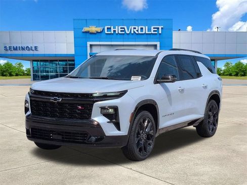 Used 2026 Chevrolet Traverse RS FWD image 2