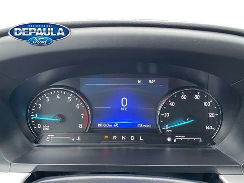 Used 2023 Ford Explorer XLT AWD/4WD image 2