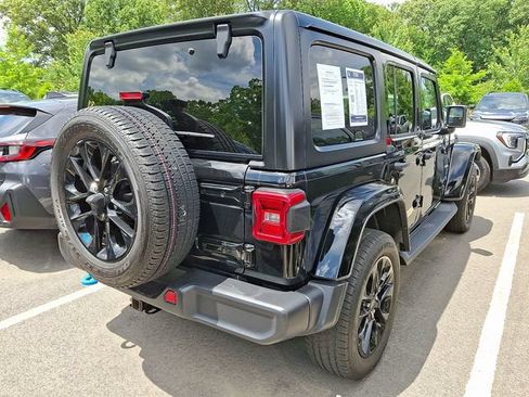 Used 2023 Jeep Wrangler Unlimited Sahara w/ Cold Weather Group AWD/4WD image 3