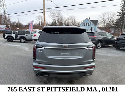 Used 2024 Cadillac XT6 Sport w/ Technology Package image 6
