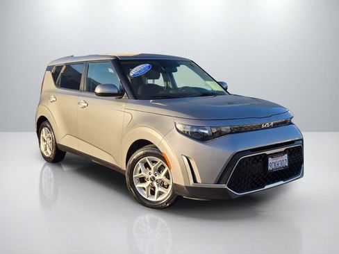 Used 2023 Kia Soul LX w/ LX Technology Package image 1