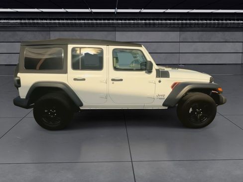 Used 2021 Jeep Wrangler Unlimited Sport image 3