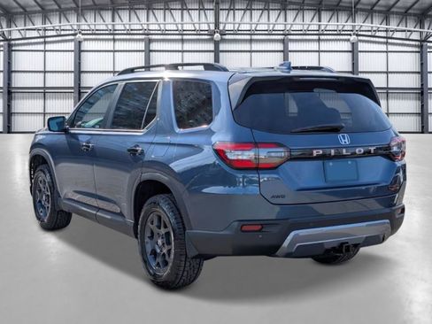 New 2026 Honda Pilot TrailSport image 3