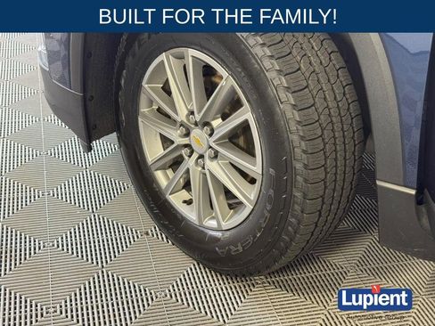 Used 2023 Chevrolet Traverse LT AWD/4WD image 15